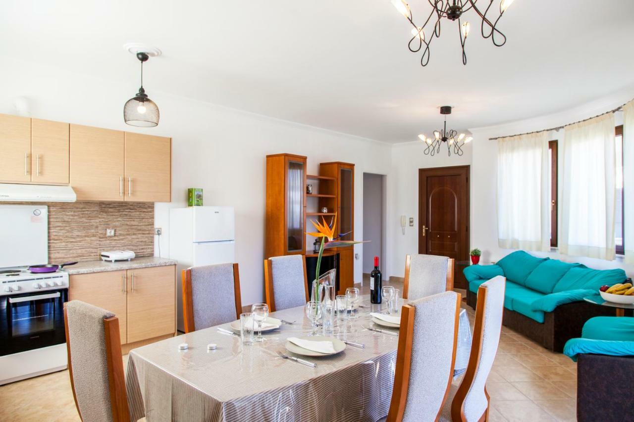 Aria Apartments Apolpaina Luaran gambar